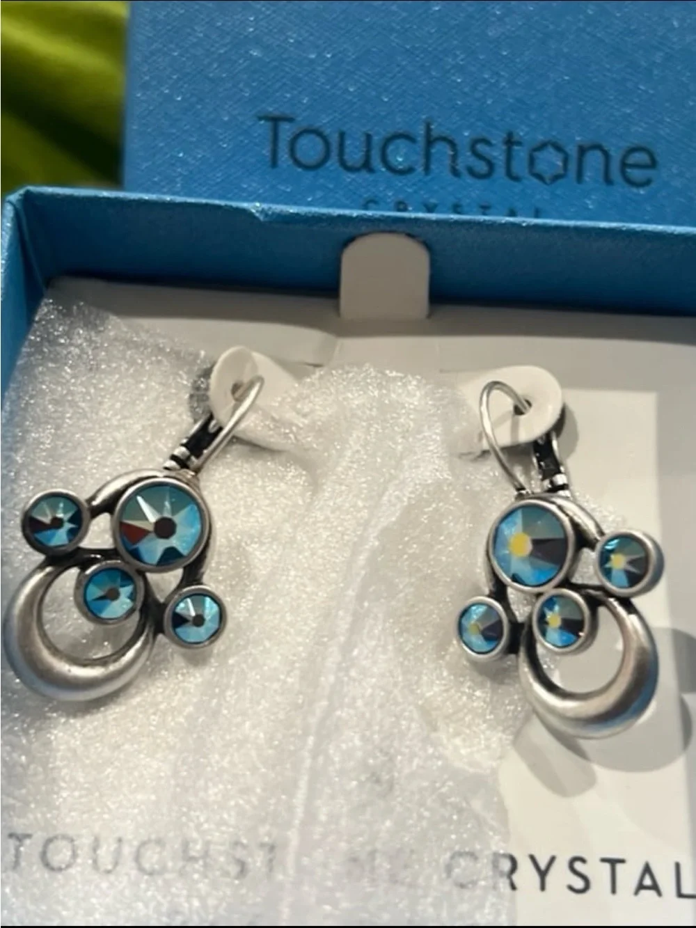 Shimmer V blue earrings vintage from touchstone crystal like new